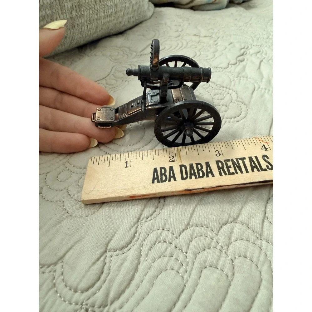 Vintage Diecast Metal Pencil Sharpener Cannon